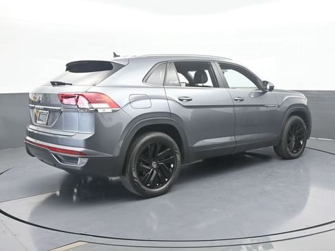 Used 2022 Volkswagen Atlas Cross Sport SE w/ Black Wheel Package image 6