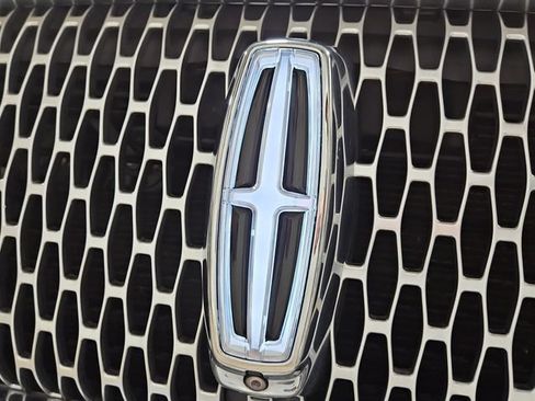 Used 2018 Lincoln Navigator L Reserve w/ Technology Package AWD/4WD image 31