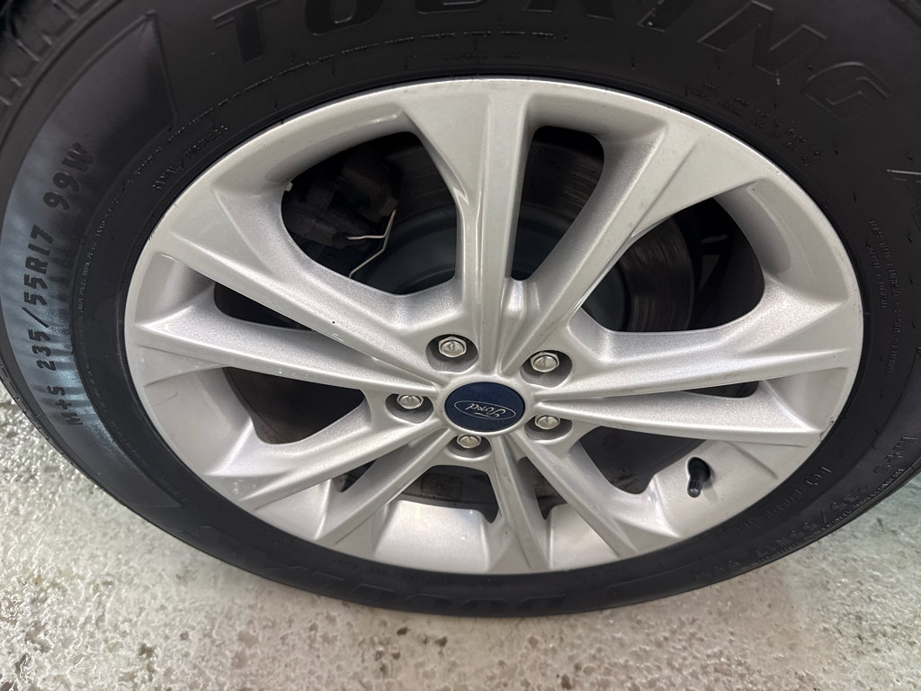 Used 2019 Ford Escape SEL FWD image 34