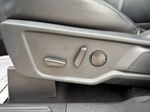 Used 2025 Ford Bronco Outer Banks w/ Sasquatch Package AWD/4WD image 20