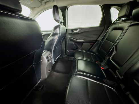 Used 2024 Ford Escape Platinum image 24