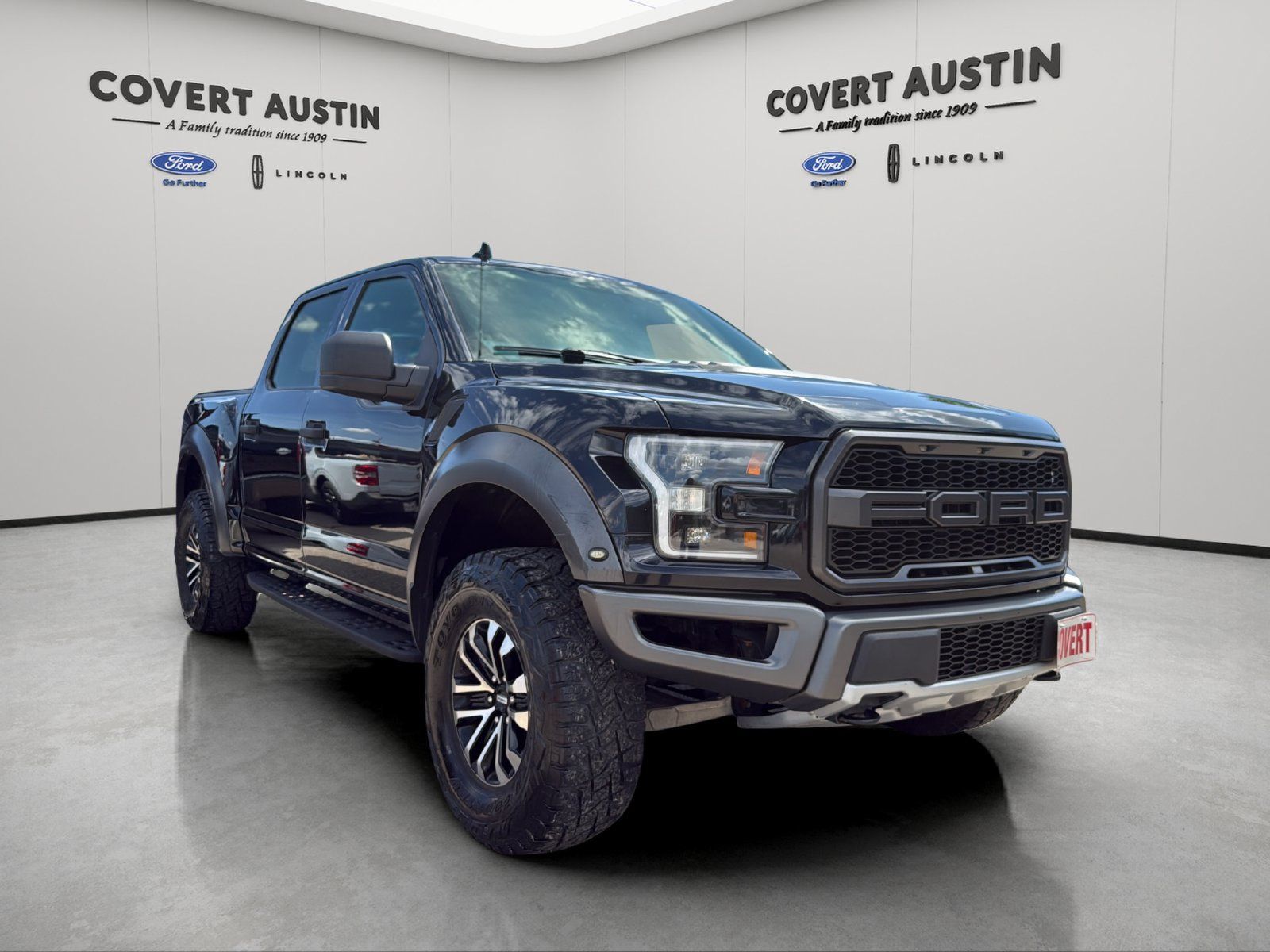 Used 2019 Ford F150 Raptor w/ Equipment Group 801A Mid AWD/4WD image 7