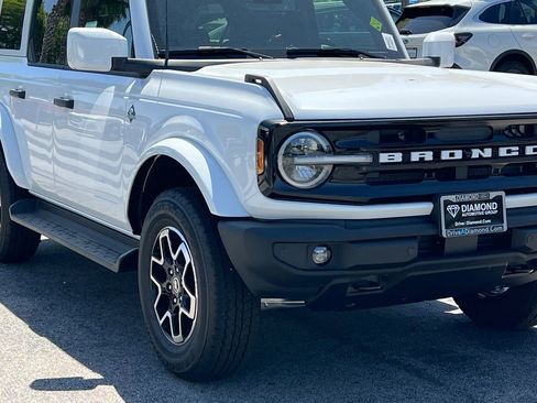 New 2026 Ford Bronco Outer Banks AWD/4WD image 11