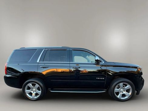 Used 2018 Chevrolet Tahoe Premier RWD image 16