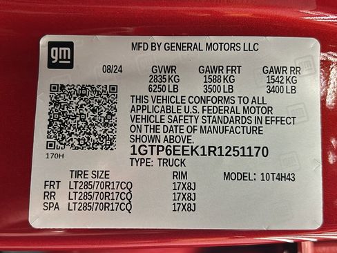 Used 2024 GMC Canyon AT4X image 40