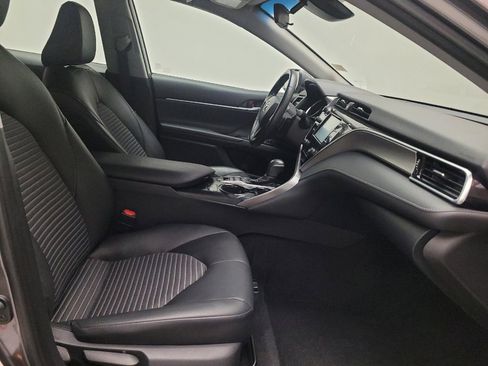 Used 2018 Toyota Camry SE image 21