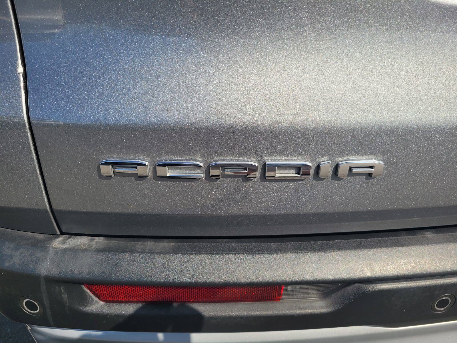 Used 2025 GMC Acadia Elevation FWD image 6