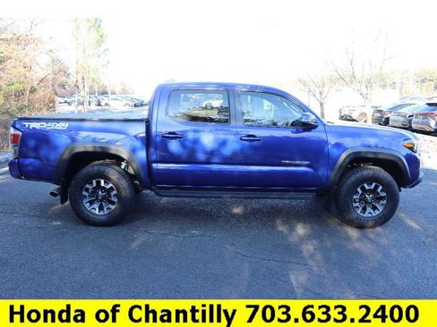 Used 2023 Toyota Tacoma TRD Off-Road image 8
