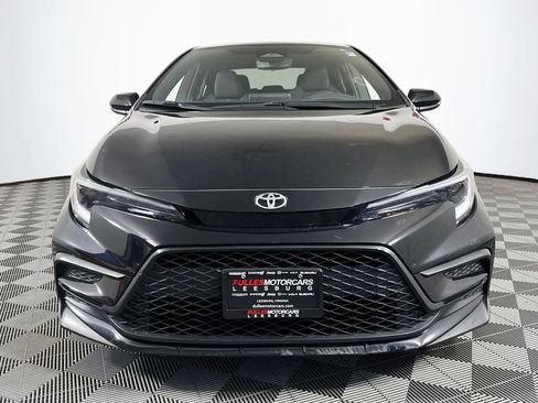 Used 2023 Toyota Corolla SE FWD image 2
