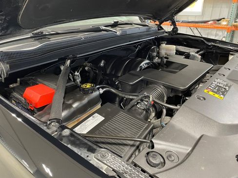 Used 2019 Chevrolet Tahoe LT image 46