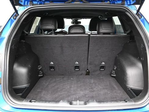 Used 2025 Jeep Compass Trailhawk image 16