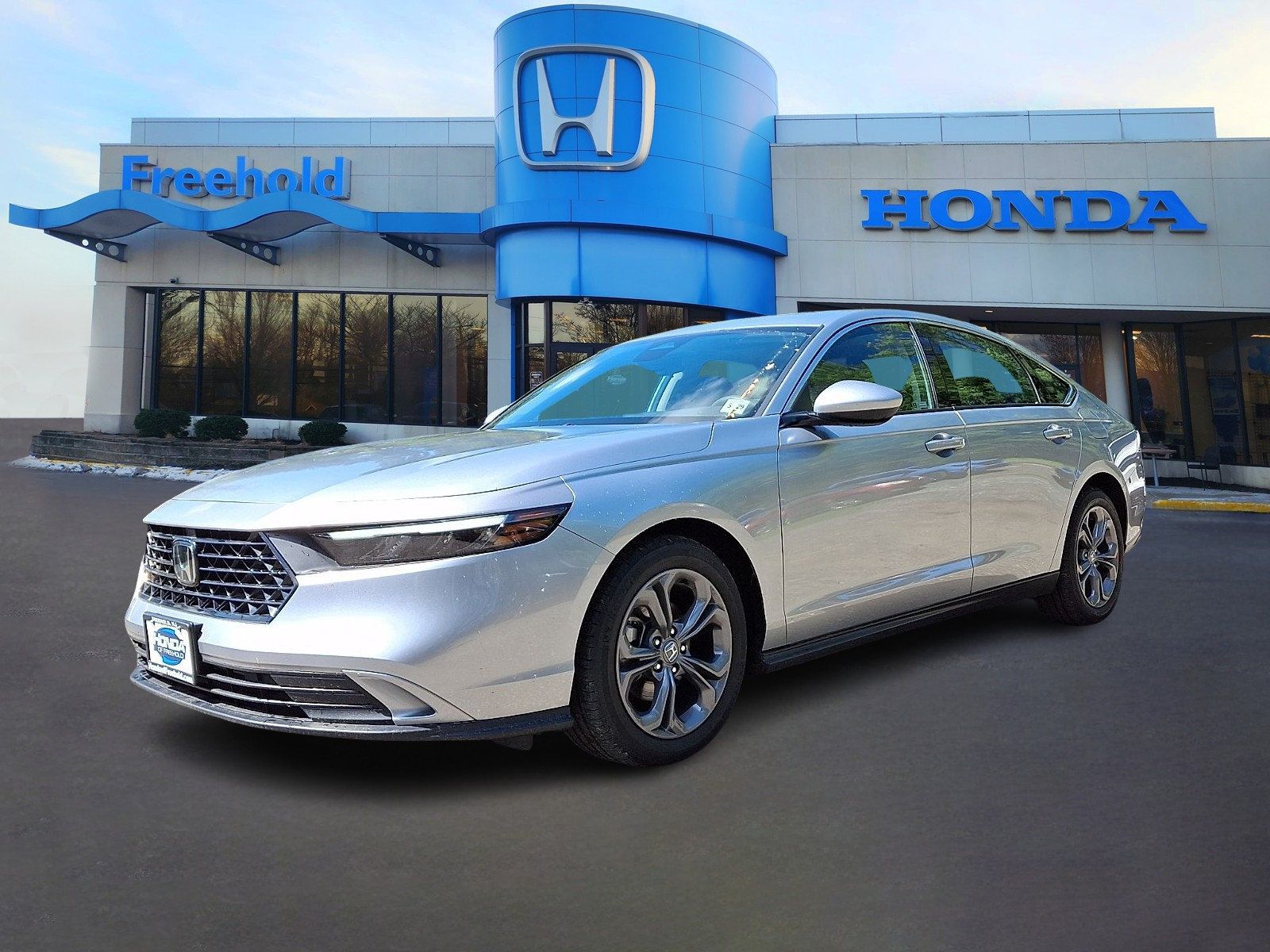 Used 2024 Honda Accord EX image 3