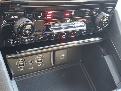 New 2025 Jeep Grand Cherokee L Altitude image 28