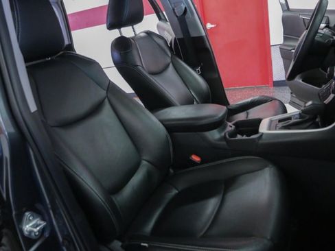Used 2021 Toyota RAV4 XLE AWD/4WD image 23