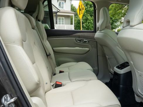 Used 2024 Volvo XC90 T8 Plus w/ Protection Package Premier AWD/4WD image 53