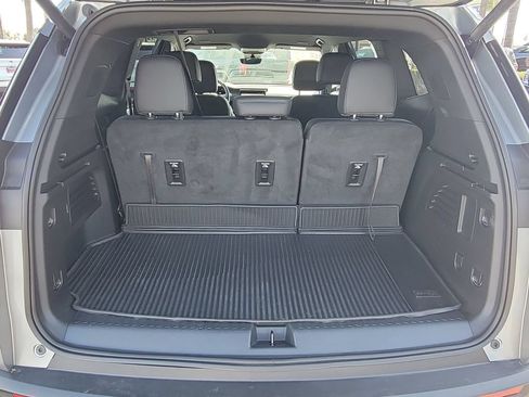 Used 2026 GMC Acadia AT4 w/ Luxury Package AWD/4WD image 26