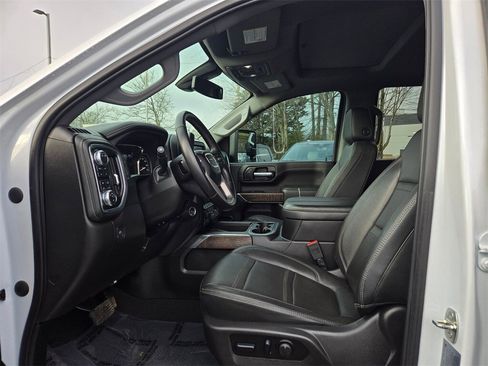 Used 2023 GMC Sierra 3500 Denali image 11