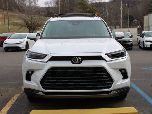 New 2026 Toyota Grand Highlander Platinum image 14