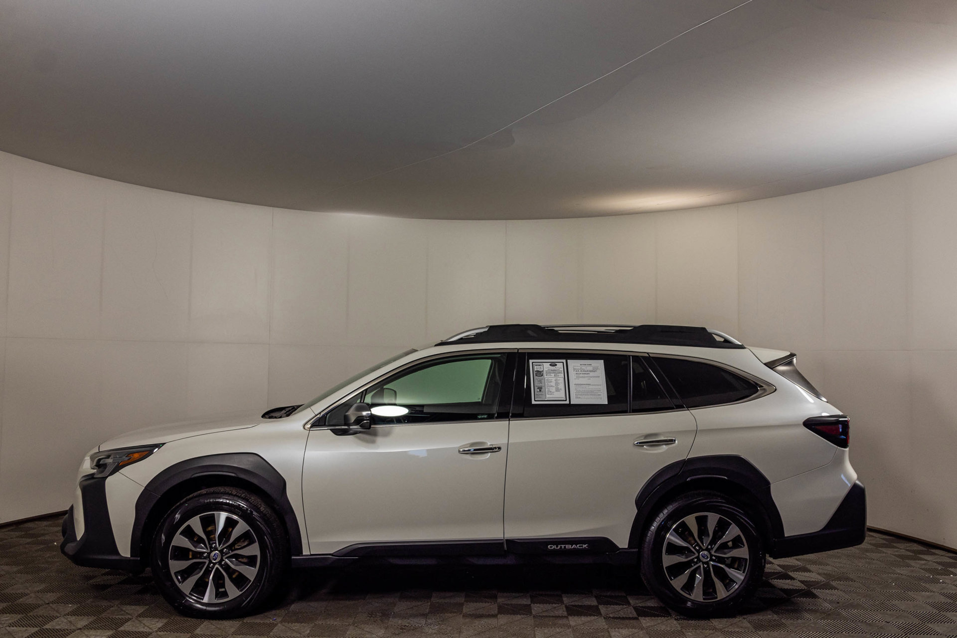Used 2024 Subaru Outback Touring XT AWD/4WD image 26