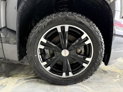 Used 2017 GMC Terrain SLE w/ Nightfall Package image 29