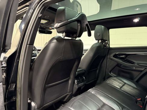 Used 2023 Land Rover Range Rover Evoque S image 17