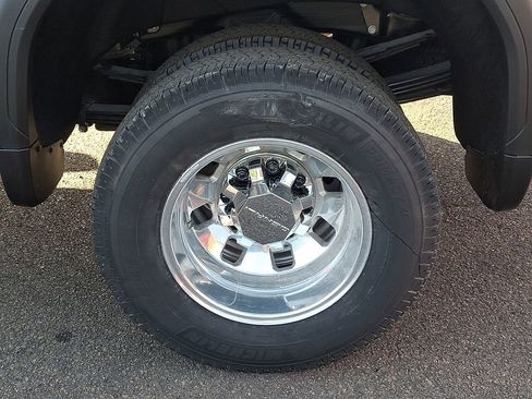 New 2026 GMC Sierra 3500 Denali w/ Denali Reserve Package image 5