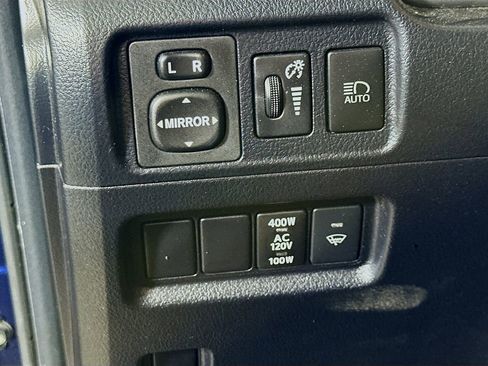 Used 2022 Toyota 4Runner TRD Off-Road AWD/4WD image 21