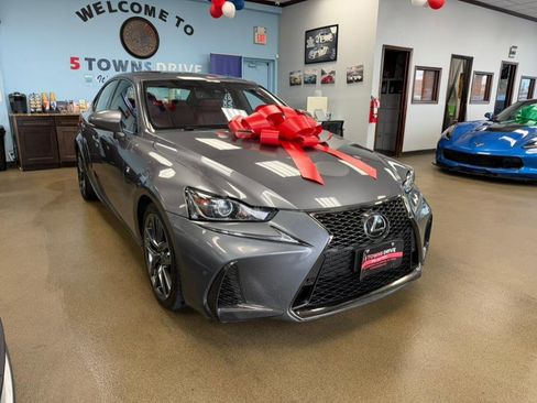 Used 2020 Lexus IS 350 F Sport image 2