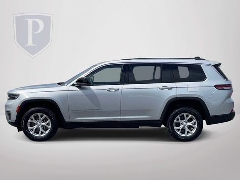 Used 2023 Jeep Grand Cherokee L Limited AWD/4WD image 5