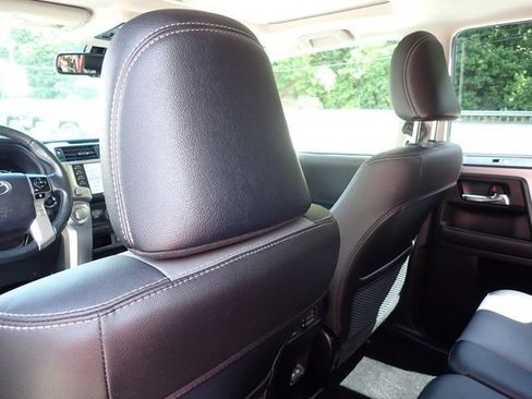 Used 2024 Toyota 4Runner SR5 Premium w/ Moonroof Package AWD/4WD image 18