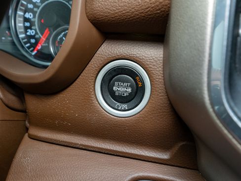 Used 2020 RAM 2500 Laramie image 25