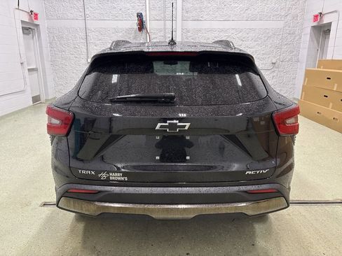 Used 2025 Chevrolet Trax ACTIV w/ Driver Confidence Package FWD image 5