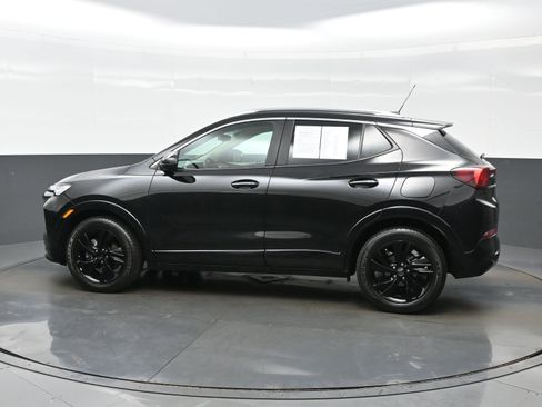 Used 2024 Buick Encore GX Sport Touring FWD image 4