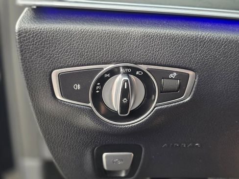 Used 2020 Mercedes-Benz E 350 Sedan image 44