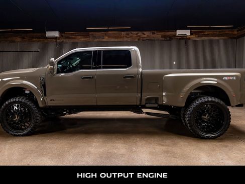 Used 2026 Ford F450 Platinum w/ Platinum Plus Package image 6