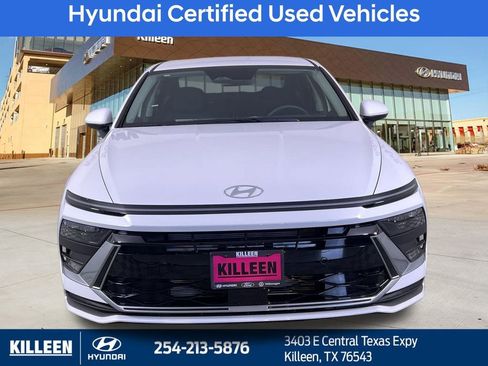 Used 2025 Hyundai Sonata SE image 2