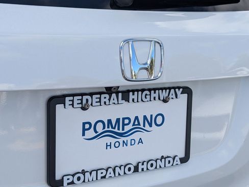 Used 2018 Honda HR-V EX-L image 15