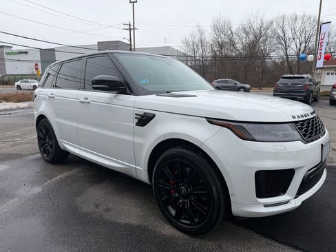 Used 2020 Land Rover Range Rover Sport HSE Dynamic image 4