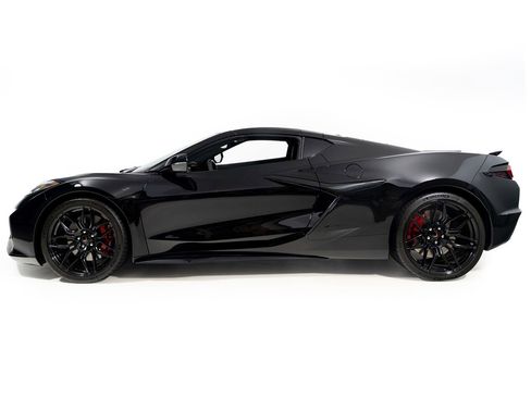 Used 2023 Chevrolet Corvette Z06 image 3