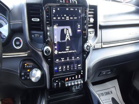 Used 2021 RAM 1500 Limited AWD/4WD image 29