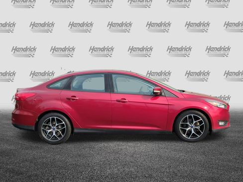 Used 2017 Ford Focus SEL FWD image 10