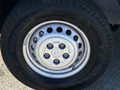 New 2026 RAM ProMaster 2500 w/ Convenience Group image 8