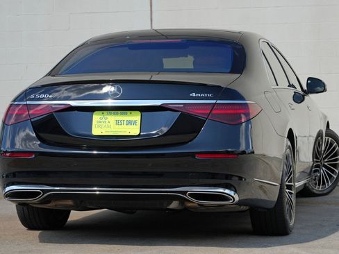 Used 2024 Mercedes-Benz S 580e 4MATIC Sedan image 5