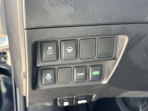 Used 2020 Nissan Rogue Sport SL image 22