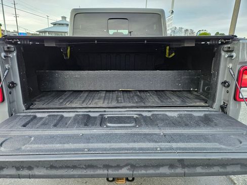 Used 2021 Jeep Gladiator Rubicon w/ Trailer Tow Package image 15