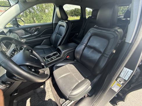 Used 2022 Lincoln Corsair AWD w/ Equipment Group 101A image 11