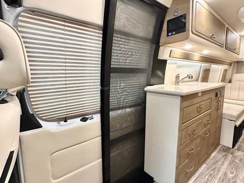 Used 2020 Mercedes-Benz Sprinter 3500 w/ Windows All Around Package image 26
