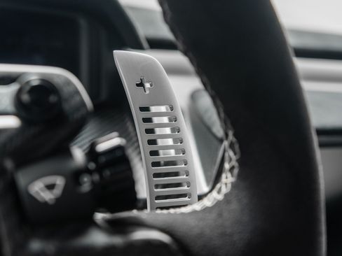 Used 2019 Ford GT RWD image 29