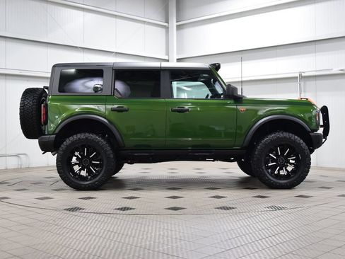 Used 2025 Ford Bronco Badlands AWD/4WD image 8