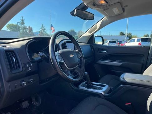 Used 2020 Chevrolet Colorado LT w/ LT Convenience Package AWD/4WD image 9